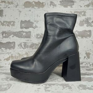 NEW MIA Women's Ilia Black Square Toe Block Heel Platform Boots X323